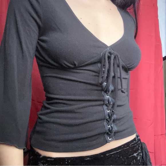 Vintage y2k Eyeshadow milkmaid 3/4 flare sleeve top - Picture 2 of 4